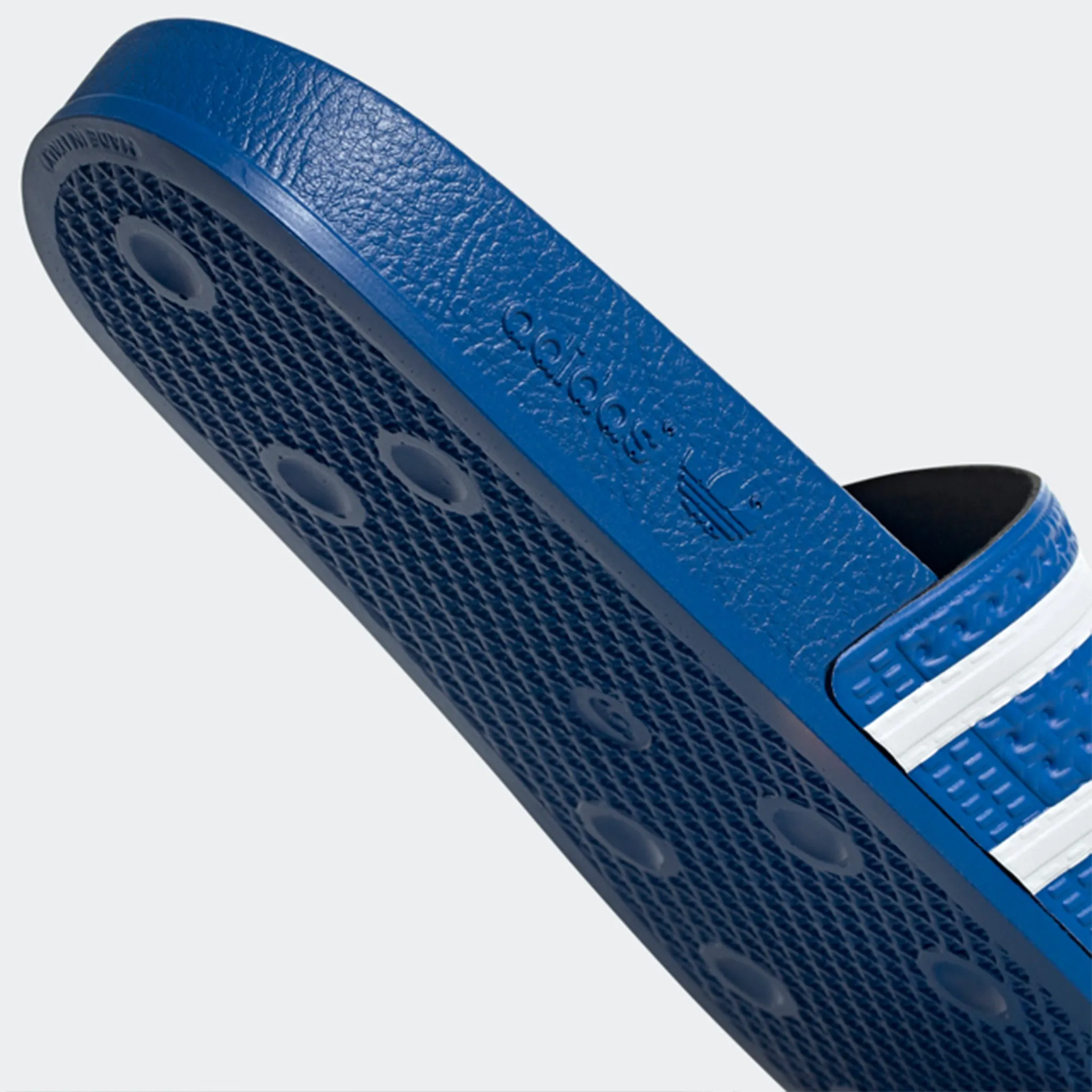 ADILETTE SLIDES