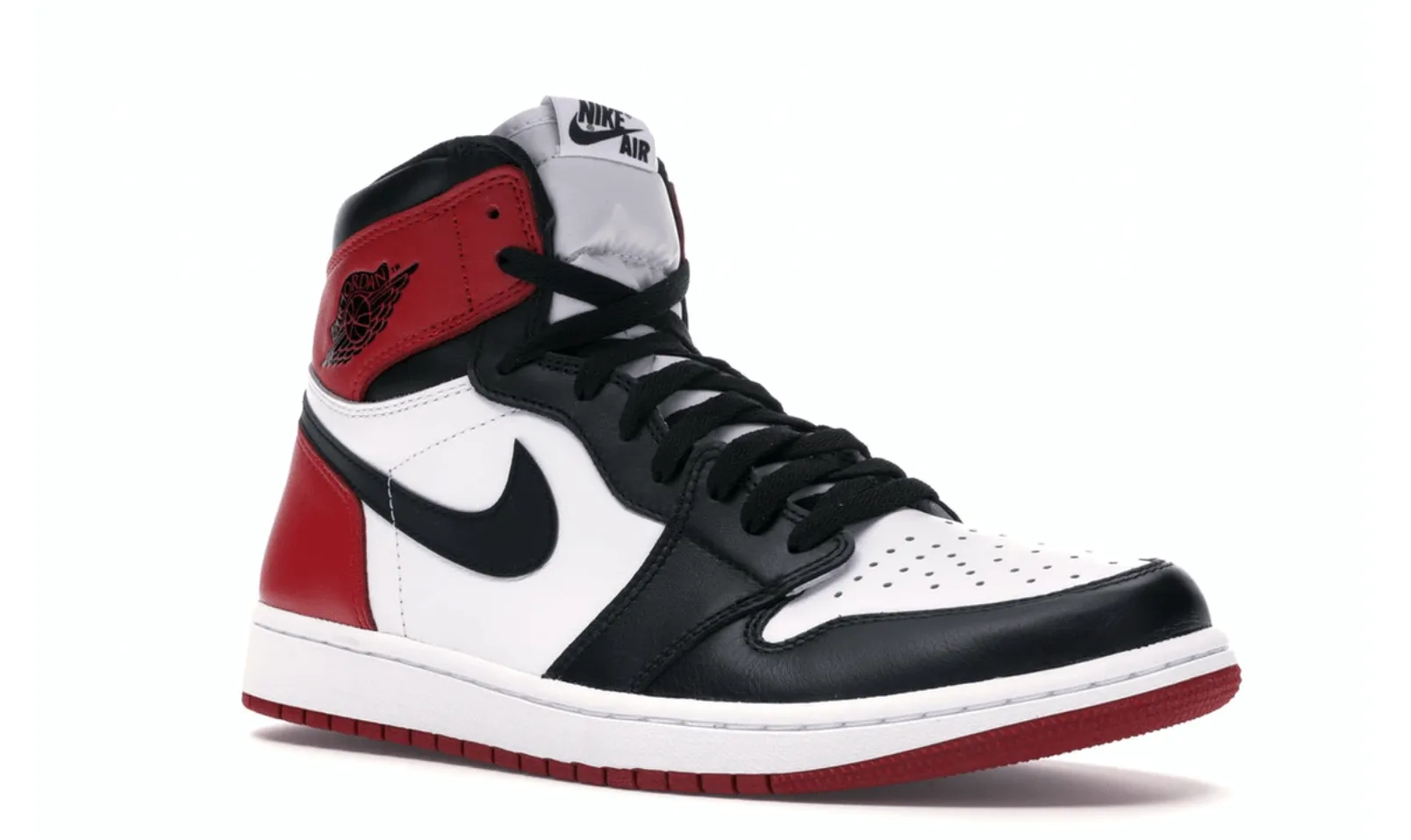 Air Jordan 1 Retro High Black Toe (2016)
