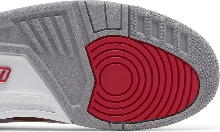 Air Jordan 3 Retro Cardinal Red, white