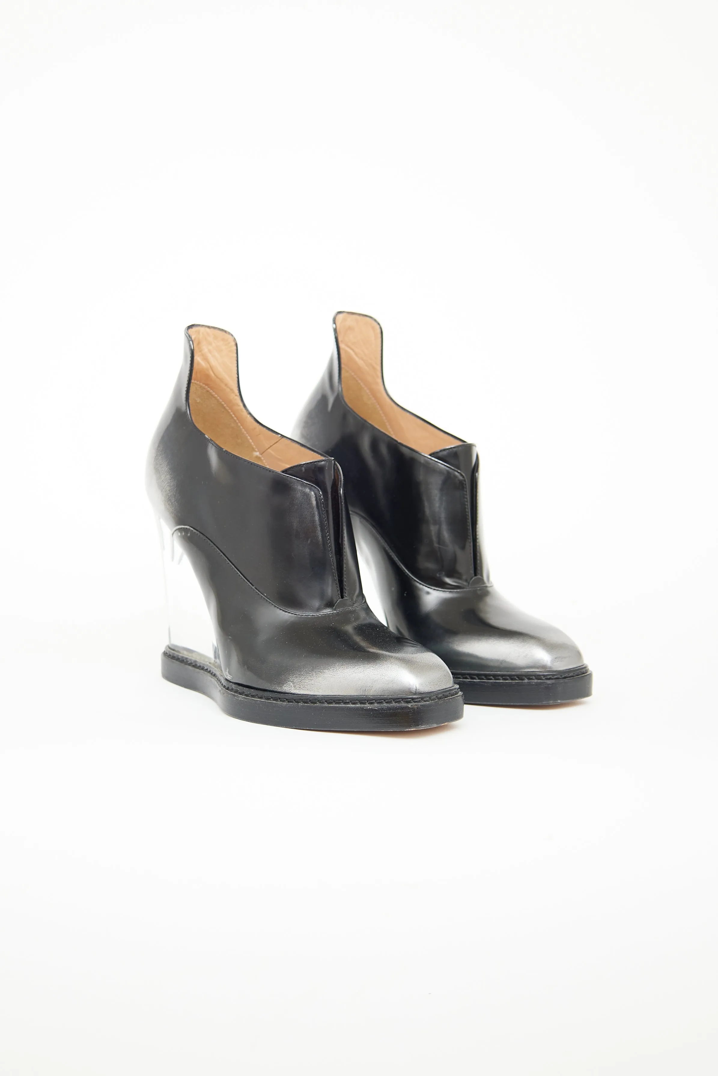 Black & Silver Nail Wedge