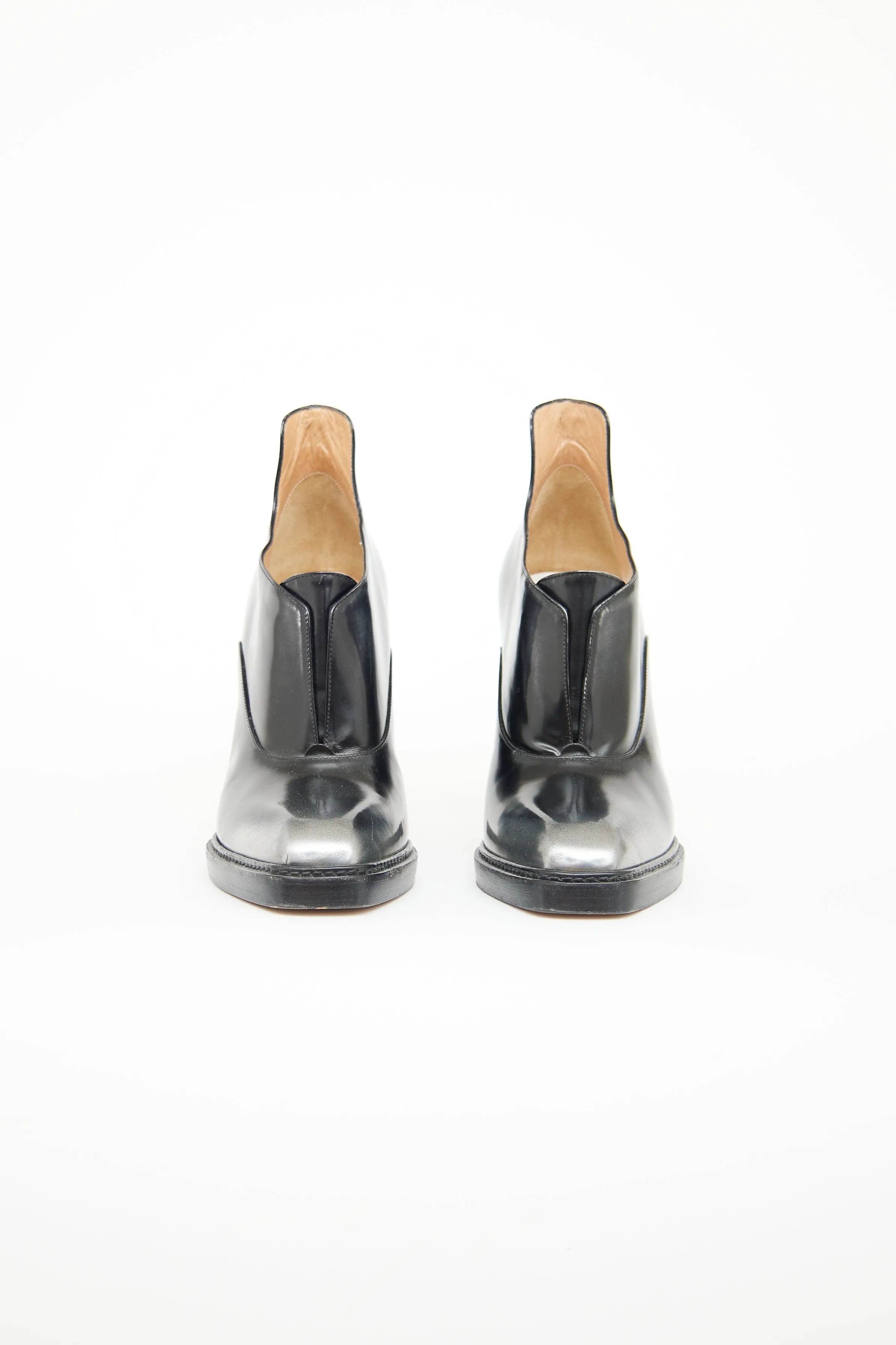 Black & Silver Nail Wedge