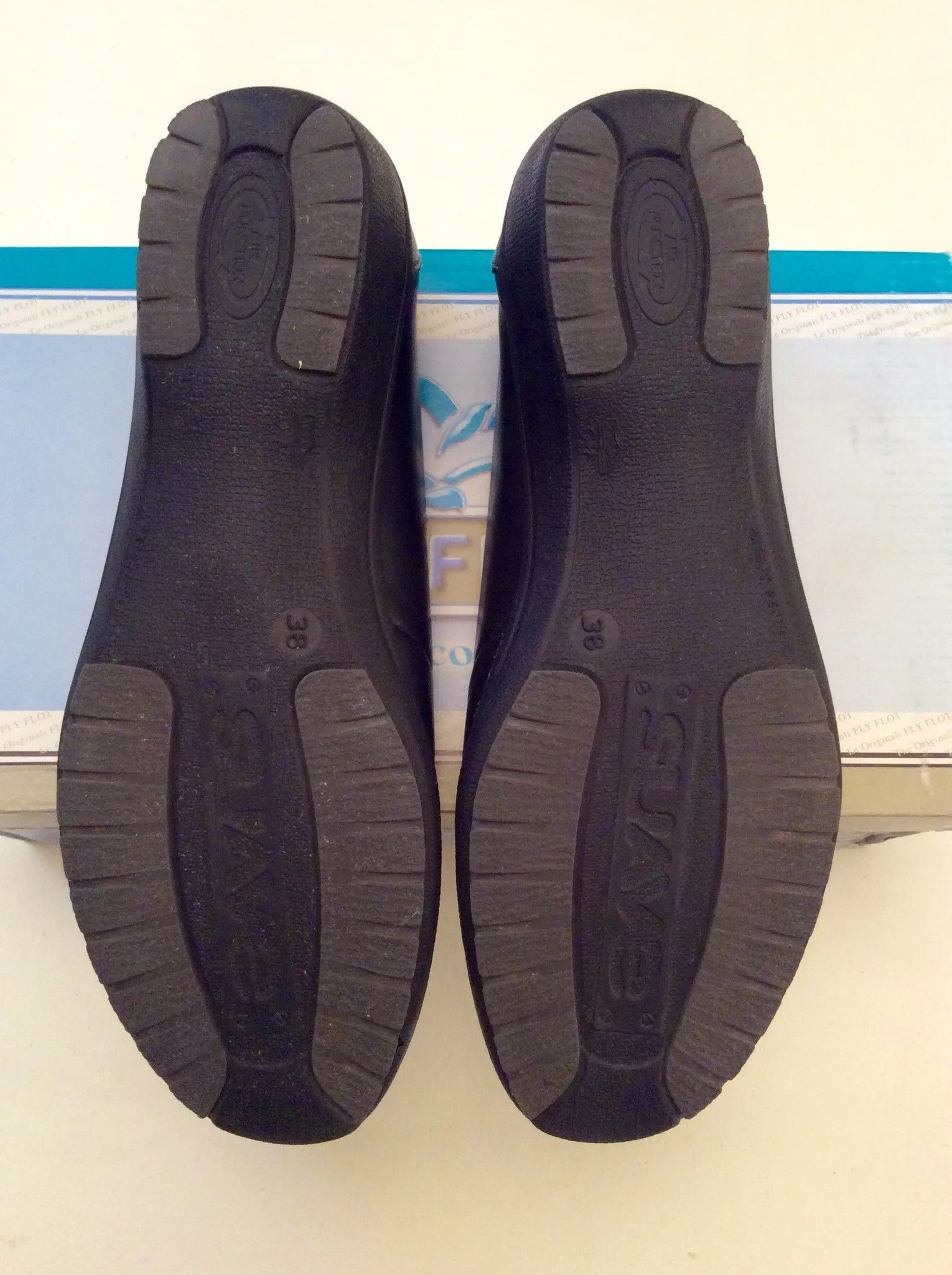 Brand New Fly Flot Black Leather Flat Comfort Shoes Size 5/38