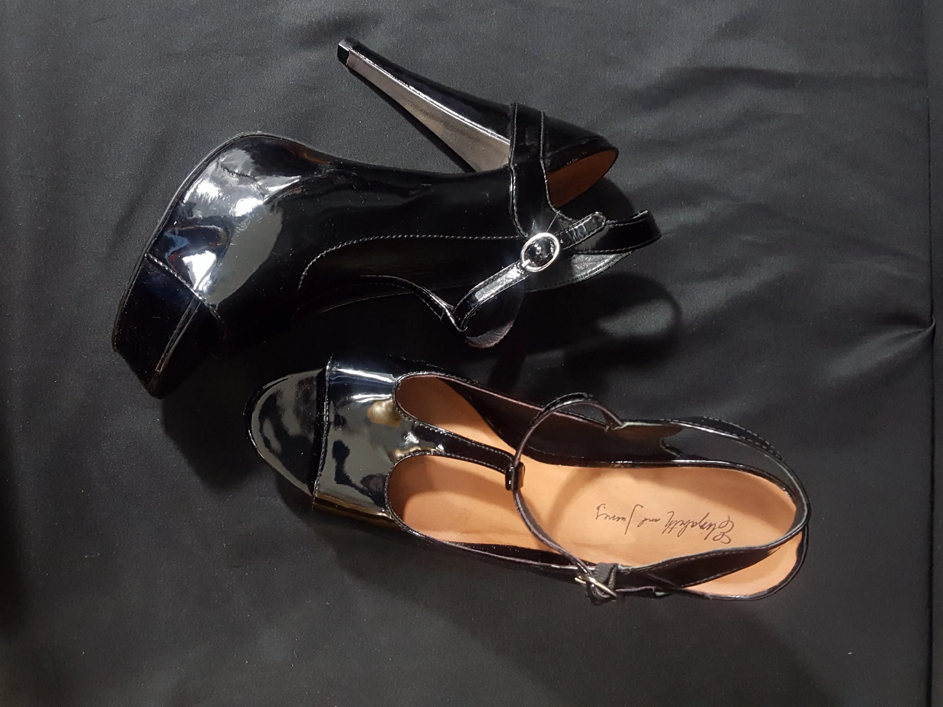 Elizabeth & James Patent Leather T-strap Heels size 9