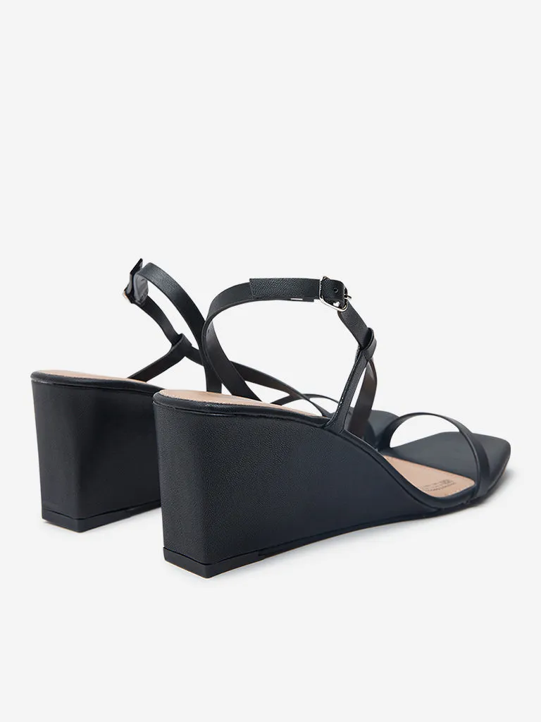 LUNA BLU Black Wedge Heels Sandals