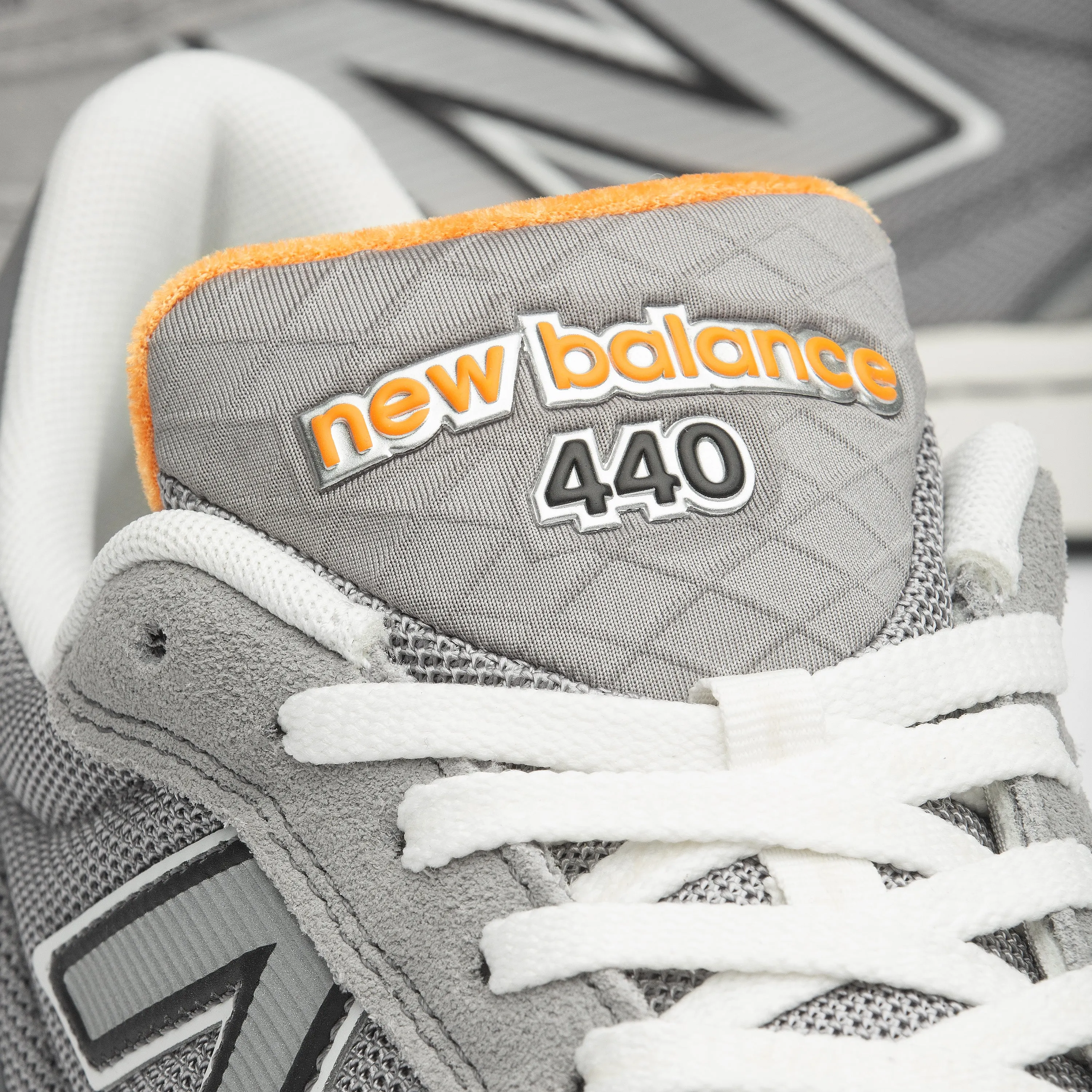 NB NUMERIC x VU 440 V2 GREY / ORANGE