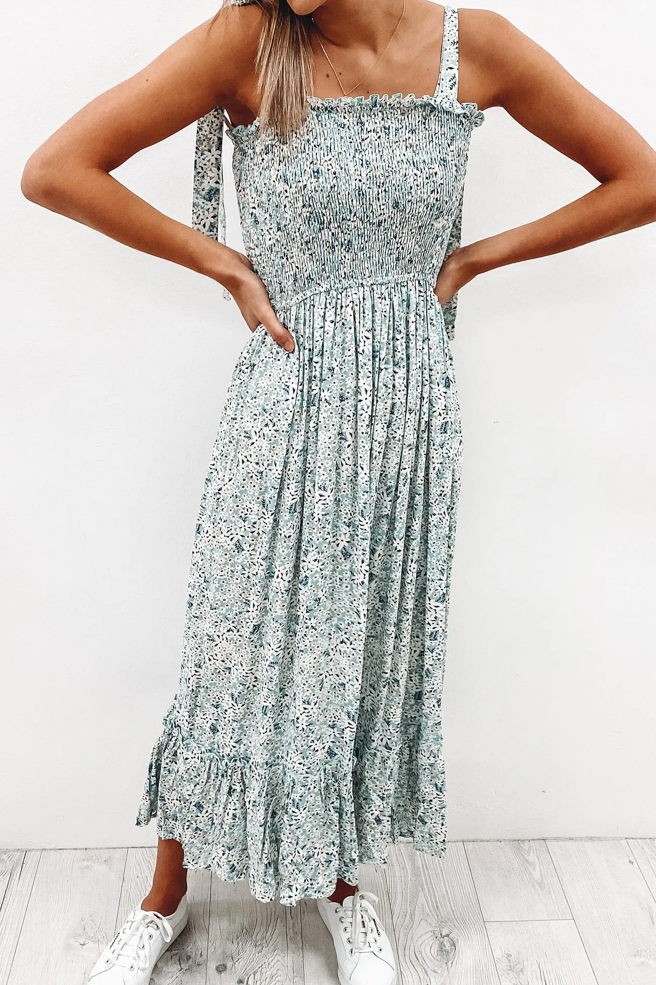 Nicola Dress Blue Floral