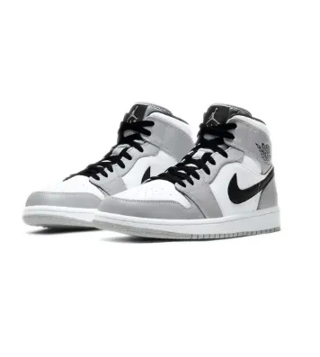 Nike Air Jordan 1 Mens trainers Medium Cut Basketball Shoes White