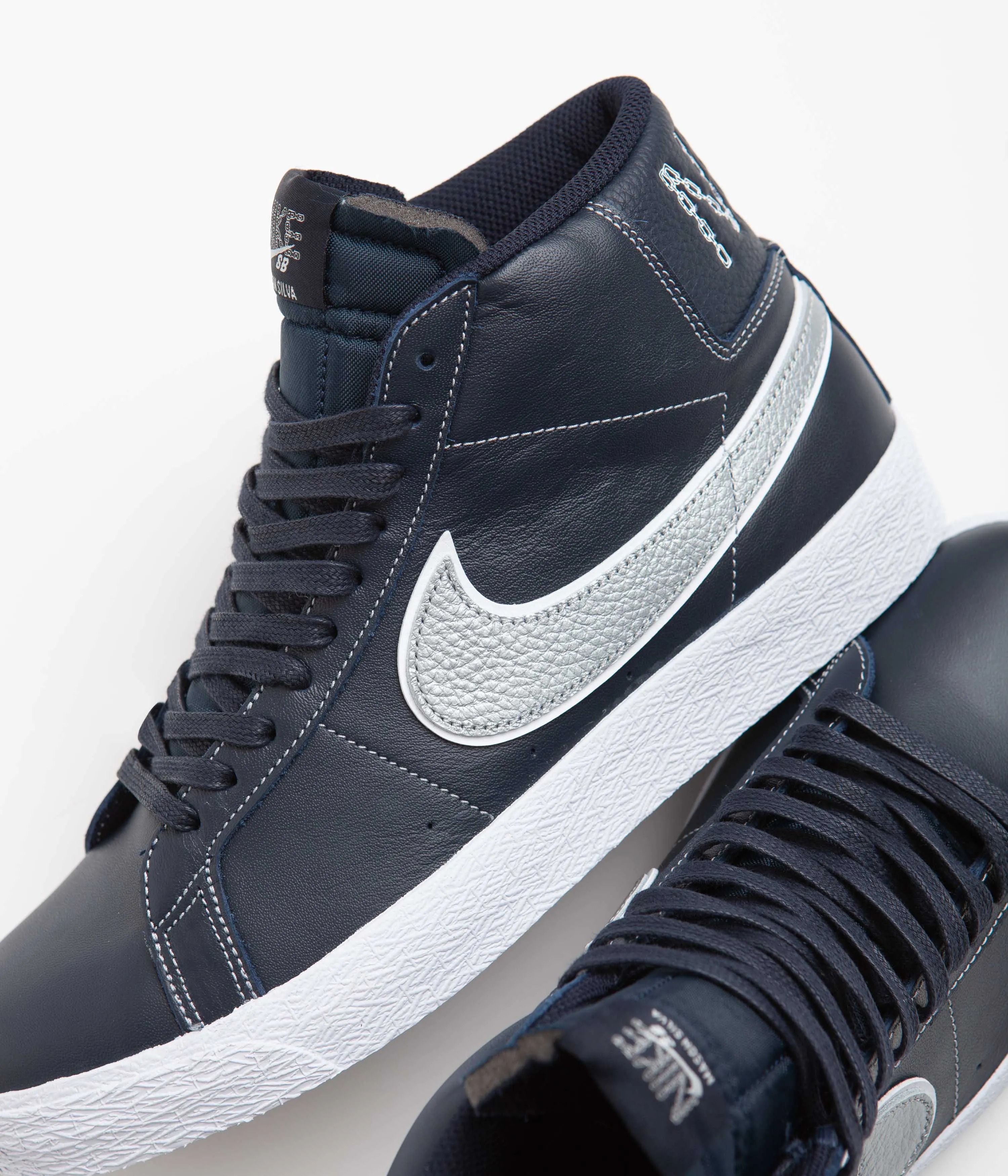 Nike SB Blazer Mid Shoes - Blackened Blue / Wolf Grey - Blackened Blue