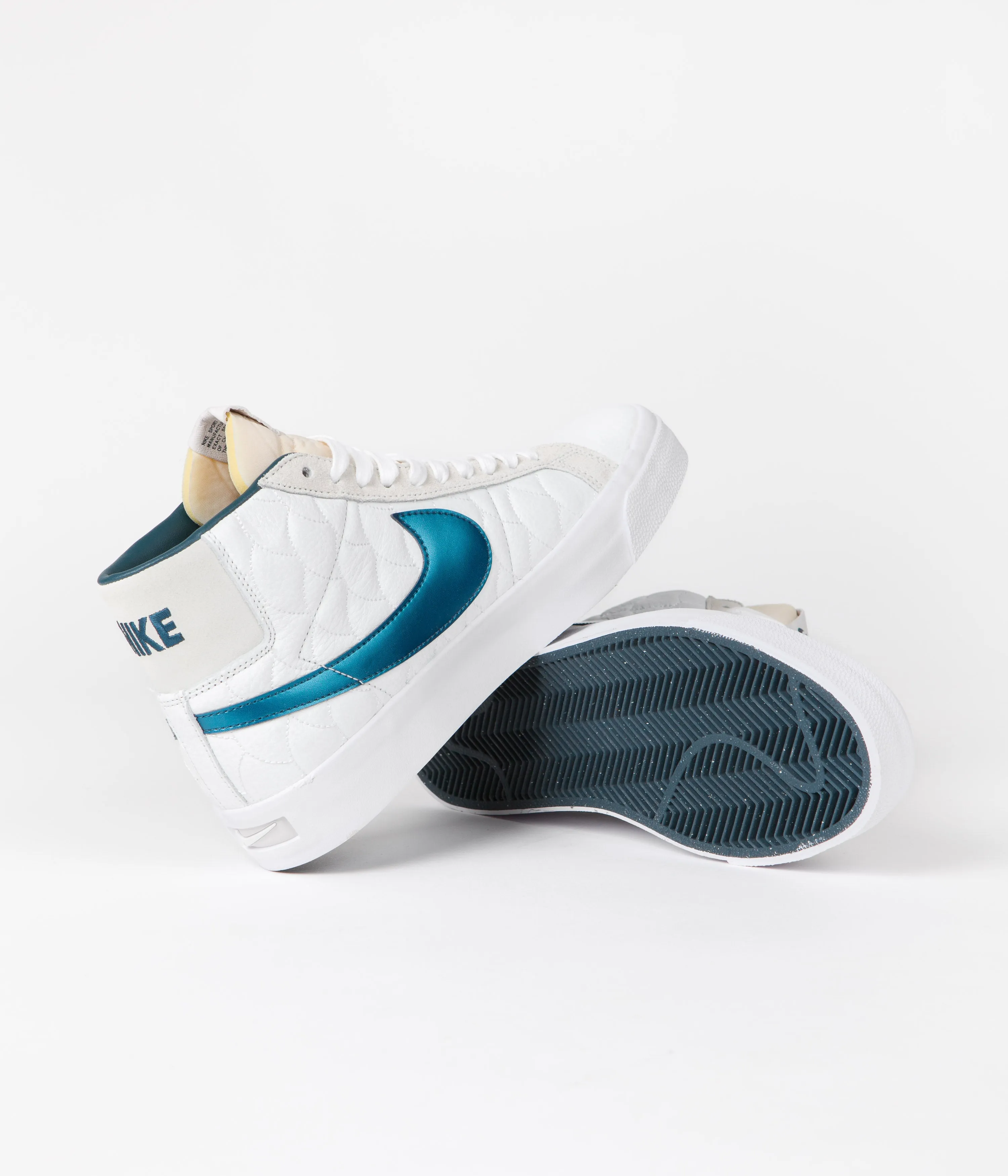 Nike SB Blazer Mid Shoes - Summit White / Nightshade - White