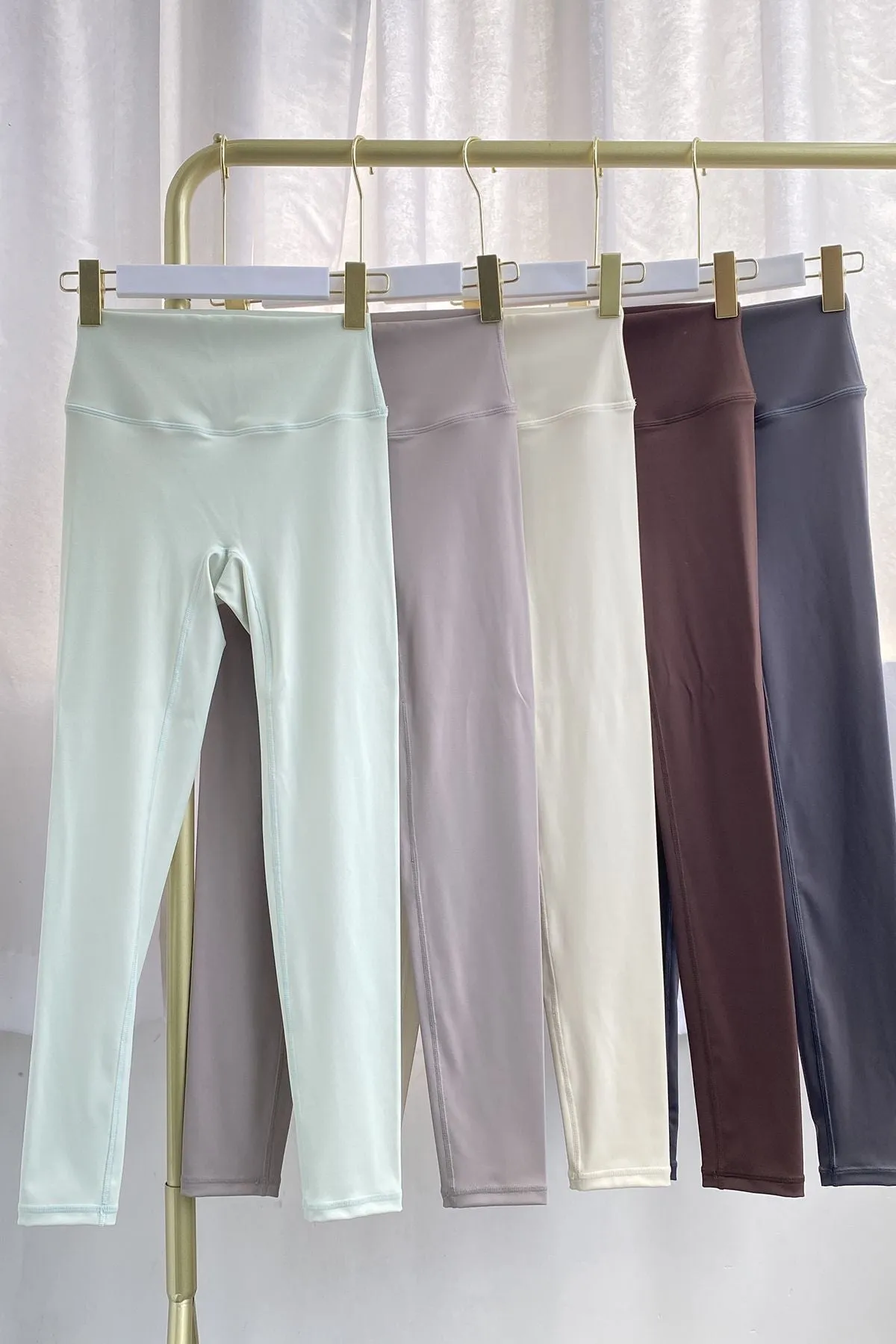 No Front Seam Butt-Sculpting Leggings