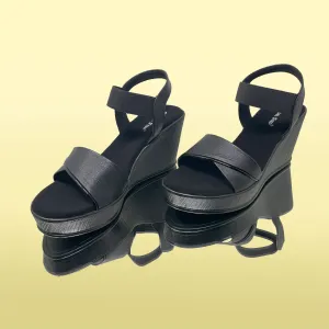 Noir Chic wedge heels