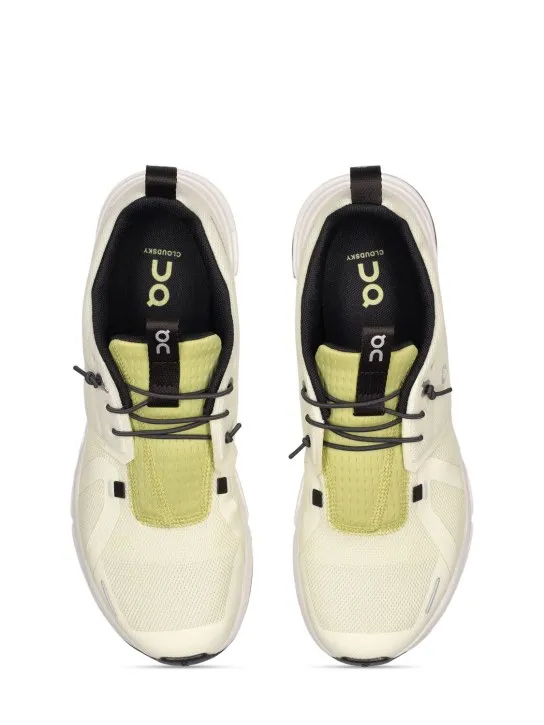 On   Cloud Sky running sneakers 