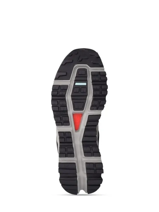 On   Cloudhero waterproof running sneakers 