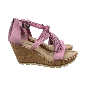 Sandals Heels Wedge By Minnetonka In Pink, Size:9