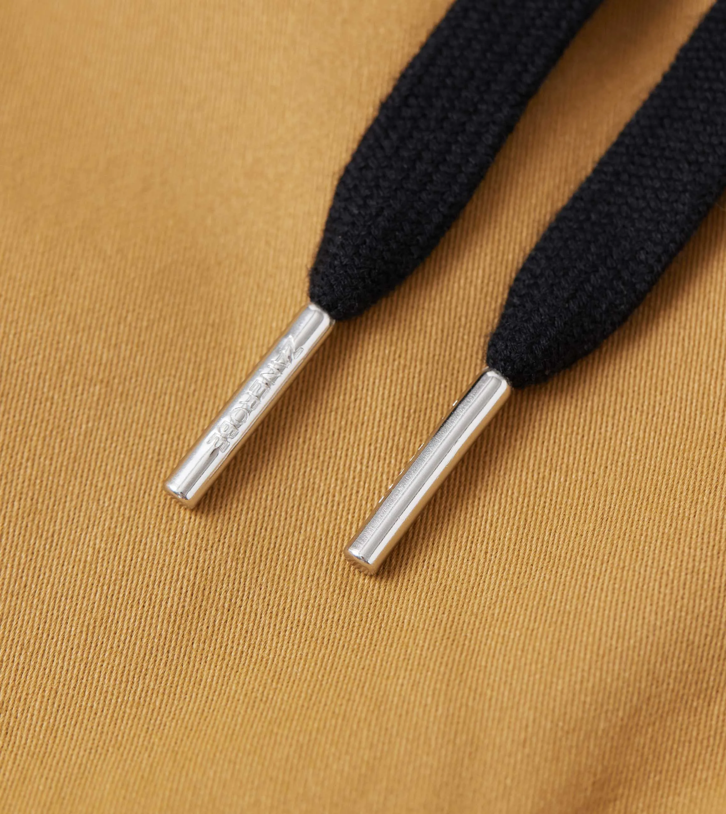 Sureshot Short Dijon