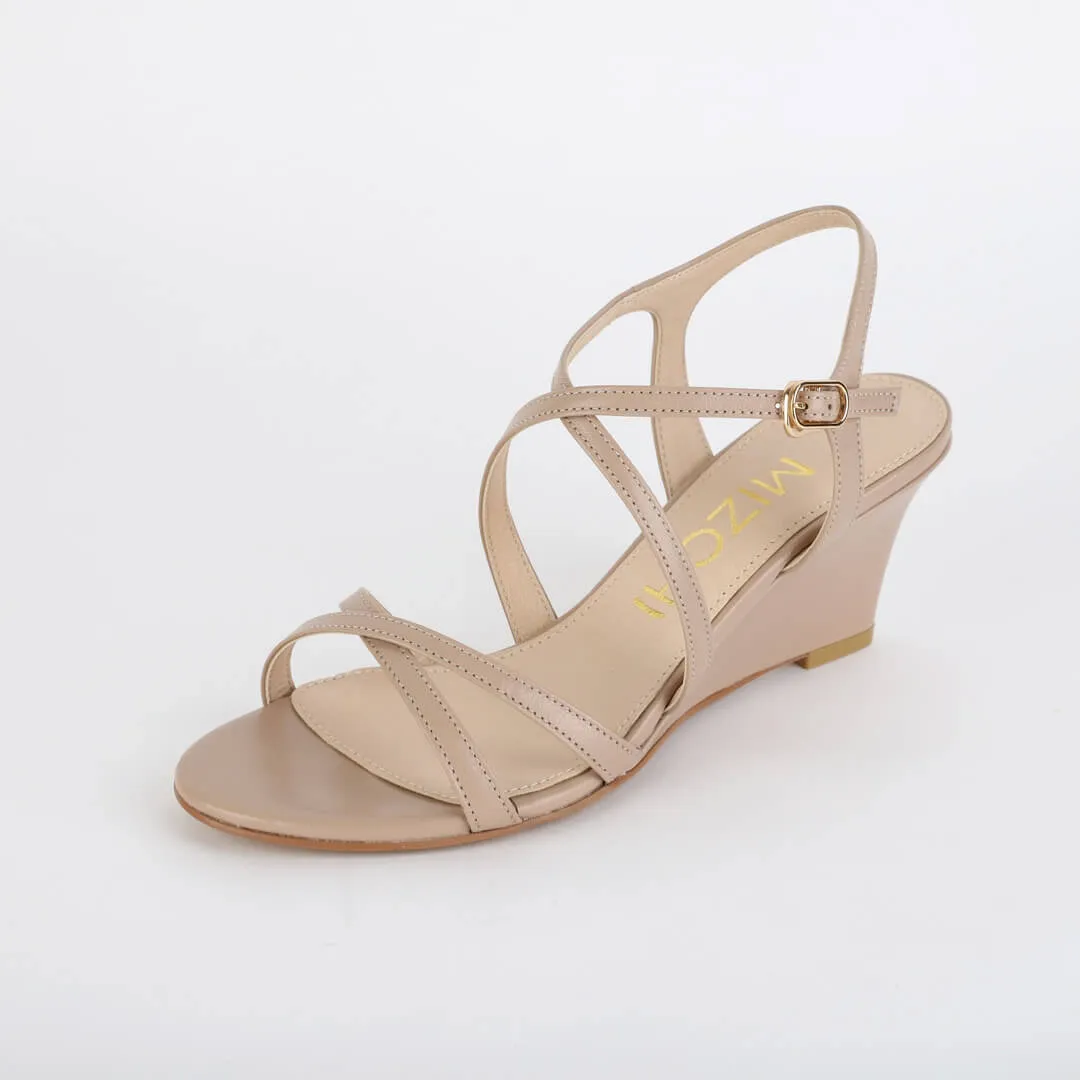 *UK size 1 - ESSIS - black leather, 6cm heels