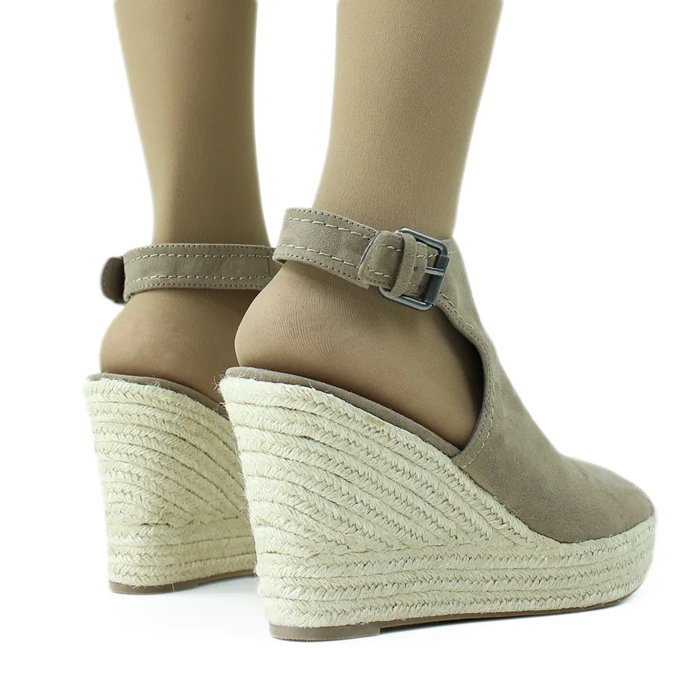 Women's Faux Suede Wedge Sandal,Greige